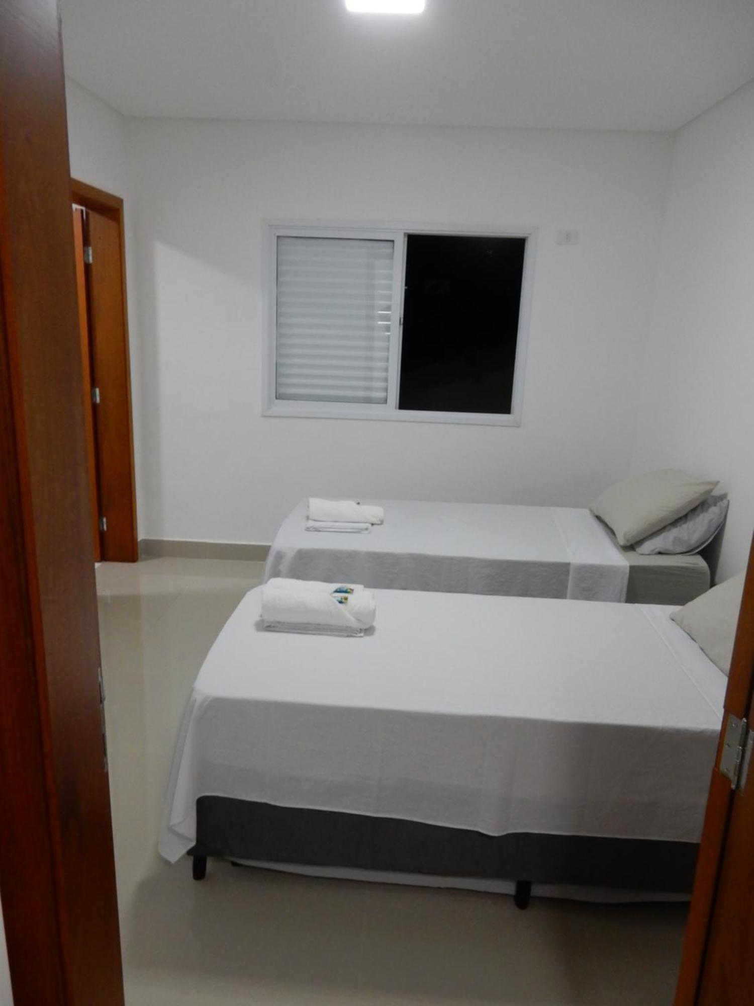 Casa Sete Enseada Ar Cond Suite E Estacionamento Gratis E Uma Otima Localizacao Na Enseada Guaruja Ngoại thất bức ảnh